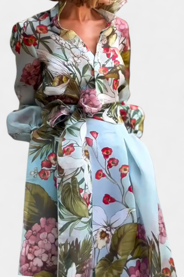 Conjunto Elegante Estampado de Camisa y Pantalón Fluido