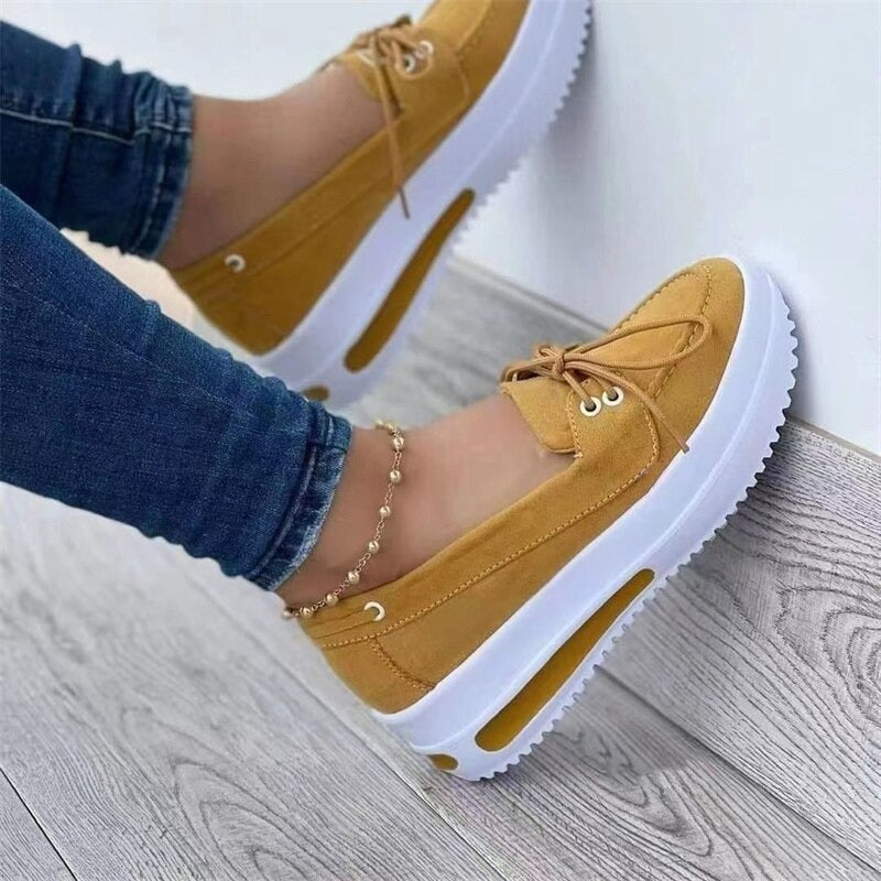 Zapatillas con cordones elegantes