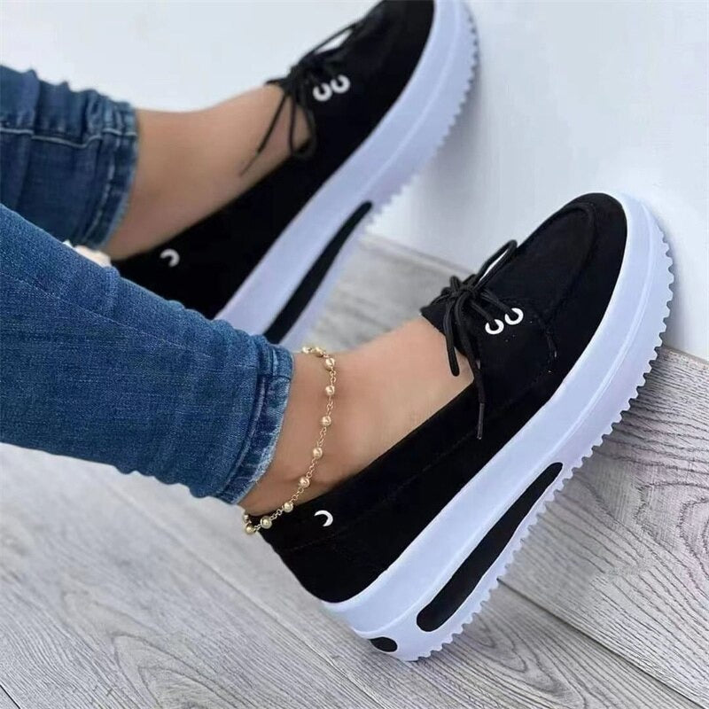 Zapatillas con cordones elegantes