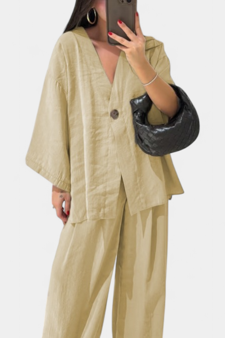 Conjunto Oversize de Top con Cuello en V y Pantalón Recto
