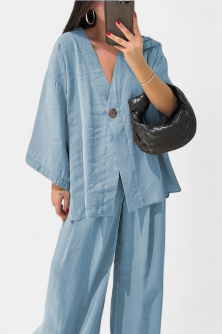 Conjunto Oversize de Top con Cuello en V y Pantalón Recto