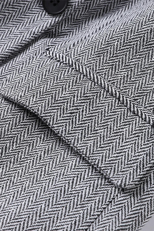 Traje de Pantalón para una Elegancia Confiada