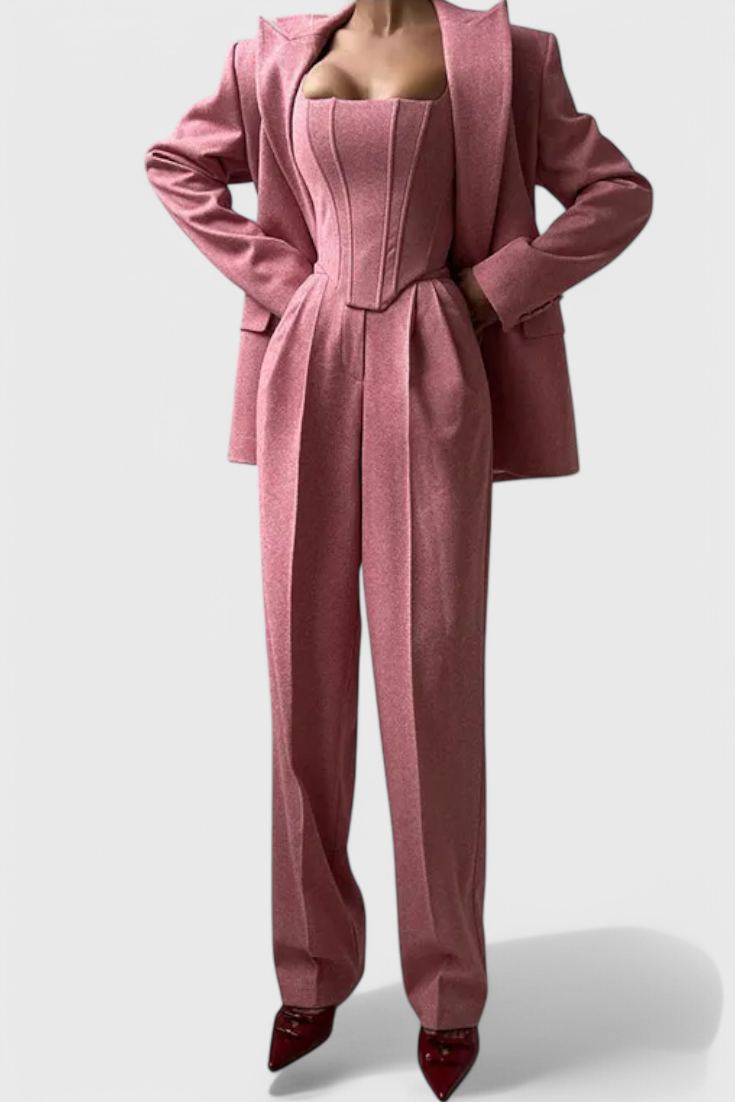 Traje de Pantalón para una Elegancia Confiada