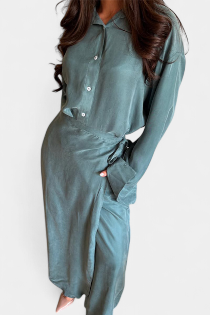 Conjunto Casual de Camisa Suelta y Pantalón Falda