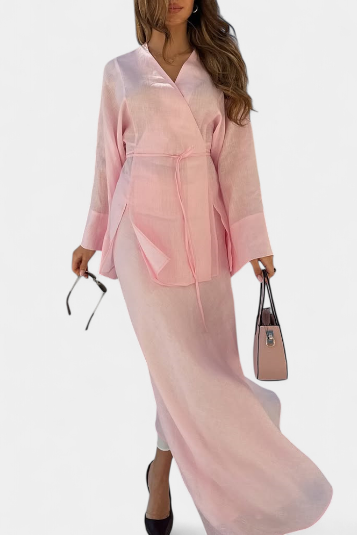 Conjunto de Camisa Escote en V y Falda con Abertura