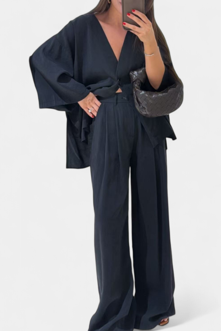 Conjunto Oversize de Top con Cuello en V y Pantalón Recto